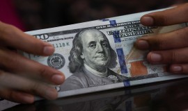 تراجع أسعار الدولار في أسواق بغداد وأربيل