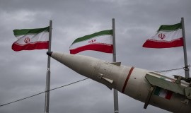 إيران تحذر دول المنطقة: نراقب تحركات القوات الأمريكية برا وجوا