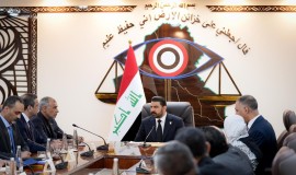 رئيس الحكومة يوجه بتشكيل فريق للتدقيق القبلي للعقود وحماية المال العام